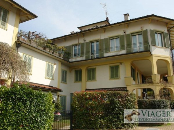 appartamento in vendita a Torino in zona Cavoretto