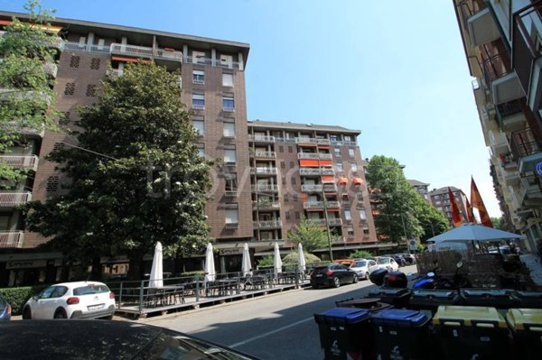 appartamento in vendita a Torino in zona Cenisia