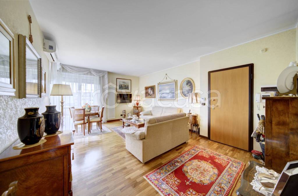 appartamento in vendita a Torino in zona Borgo San Paolo