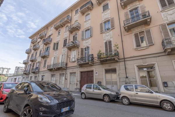 appartamento in vendita a Torino in zona Lucento