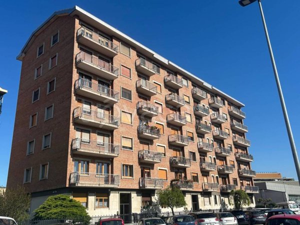 appartamento in vendita a Torino in zona Lucento