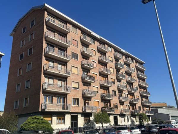 appartamento in vendita a Torino in zona Lucento