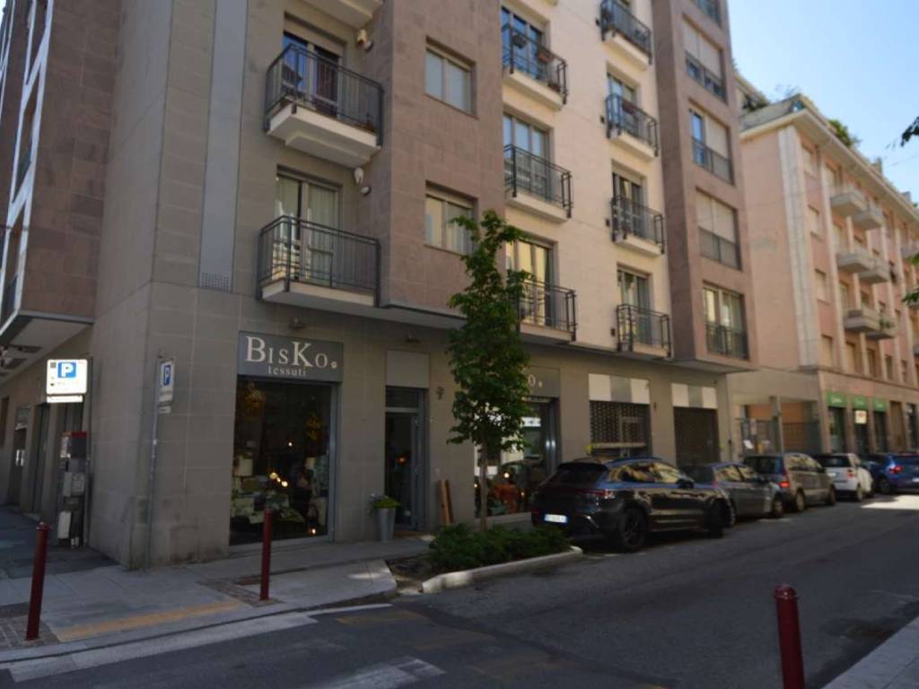 negozio in vendita a Torino in zona Crocetta