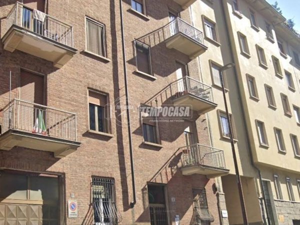appartamento in vendita a Torino in zona Borgata Vittoria