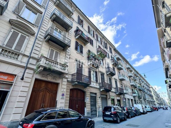 appartamento in vendita a Torino in zona Crocetta