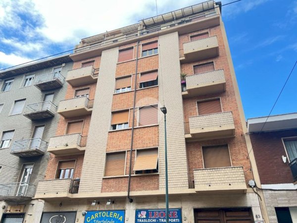 appartamento in vendita a Torino in zona Borgata Vittoria