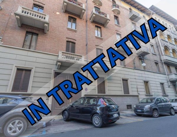 appartamento in vendita a Torino in zona Cit Turin