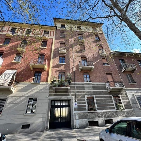 appartamento in vendita a Torino in zona Lingotto
