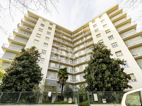 appartamento in vendita a Torino in zona Mirafiori Nord