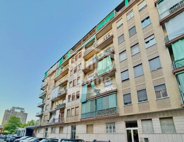 appartamento in vendita a Torino in zona Falchera