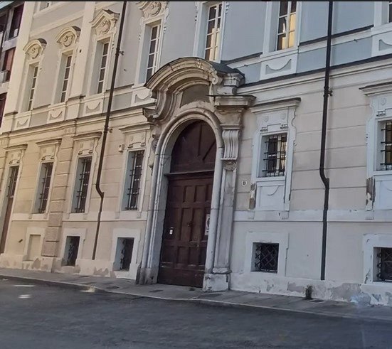intera palazzina in vendita a Torino