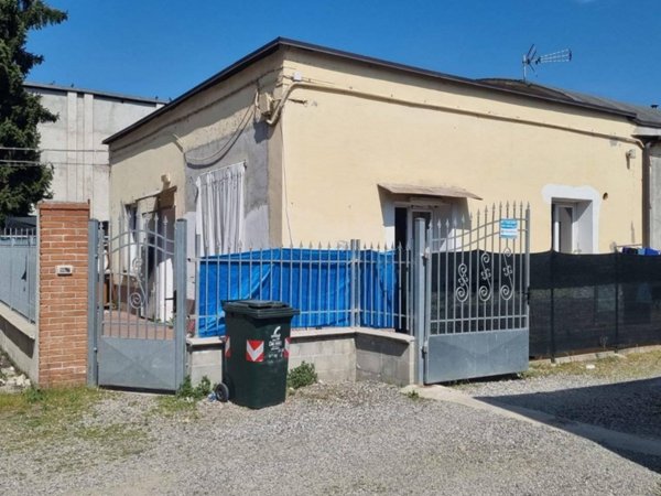 casa indipendente in vendita a Torino in zona Barca