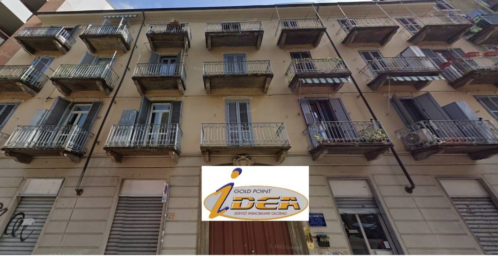 appartamento in vendita a Torino in zona Regio Parco