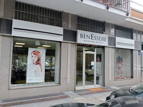 negozio in vendita a Torino in zona Pozzo Strada