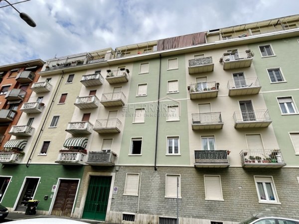 appartamento in vendita a Torino in zona Aeronautica