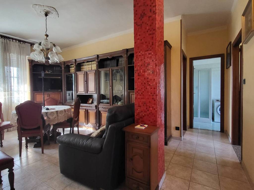 appartamento in vendita a Torino in zona Falchera