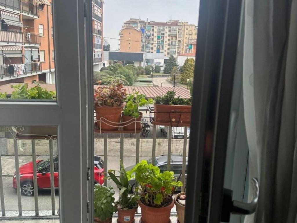 appartamento in vendita a Torino in zona Rebaudengo