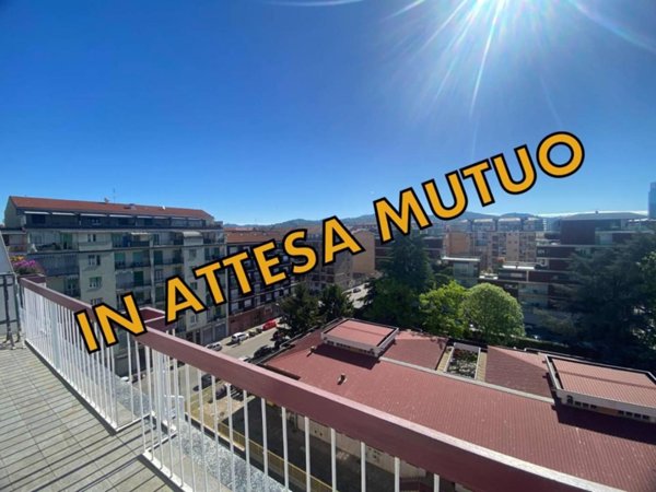 appartamento in vendita a Torino in zona Lingotto