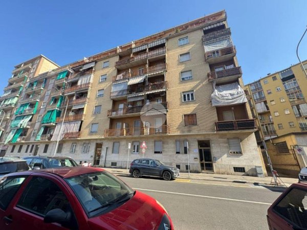 appartamento in vendita a Torino in zona Borgata Vittoria