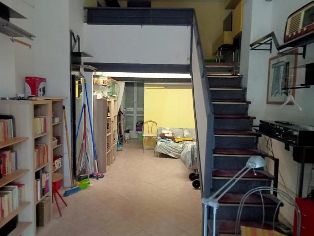 negozio in vendita a Torino in zona Vallette