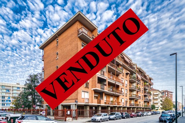 locale commerciale in vendita a Torino in zona Parella