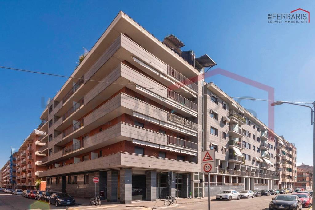 appartamento in vendita a Torino in zona Santa Rita