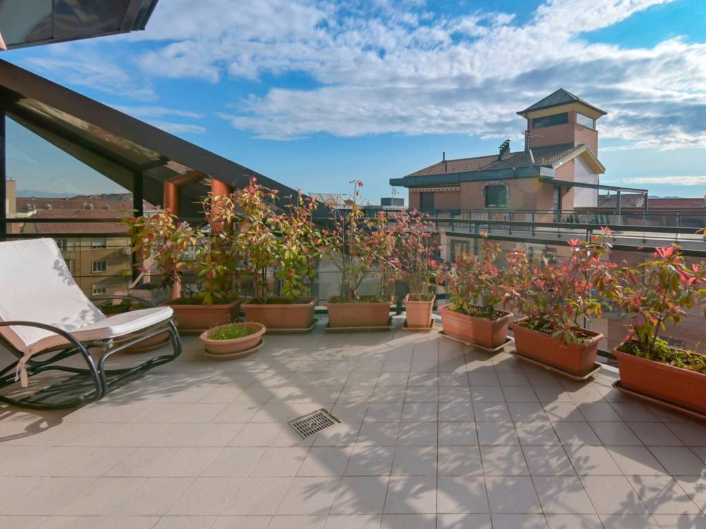 appartamento in vendita a Torino in zona Pozzo Strada
