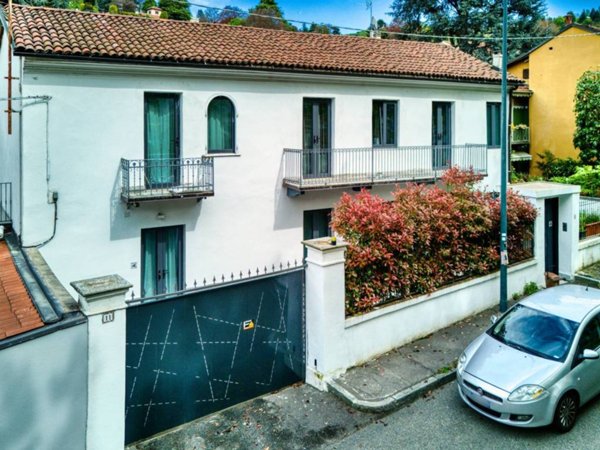 casa indipendente in vendita a Torino in zona Cavoretto