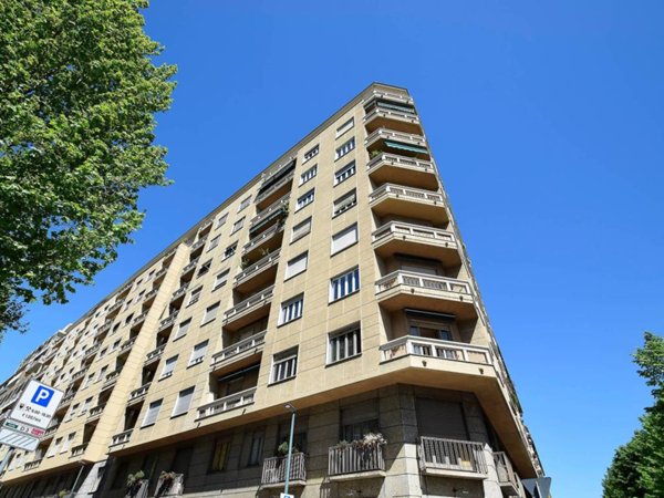 appartamento in vendita a Torino in zona Cit Turin