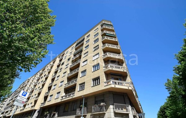 appartamento in vendita a Torino in zona Cit Turin