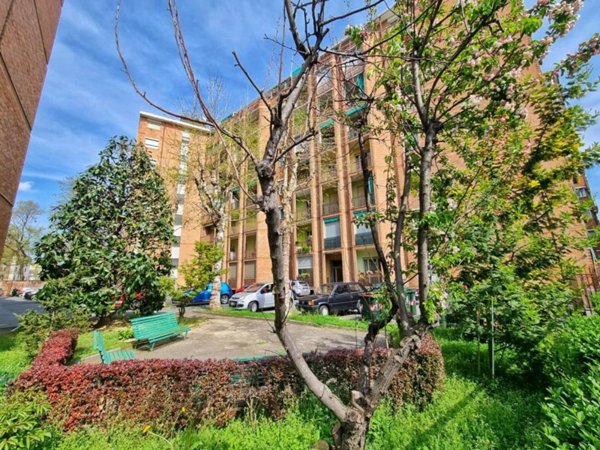 appartamento in vendita a Torino in zona Santa Rita
