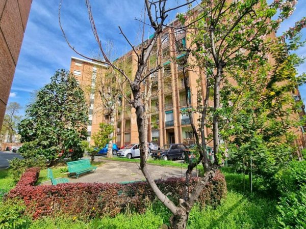 appartamento in vendita a Torino in zona Santa Rita