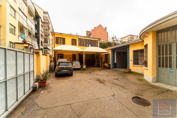 casa indipendente in vendita a Torino in zona Santa Rita