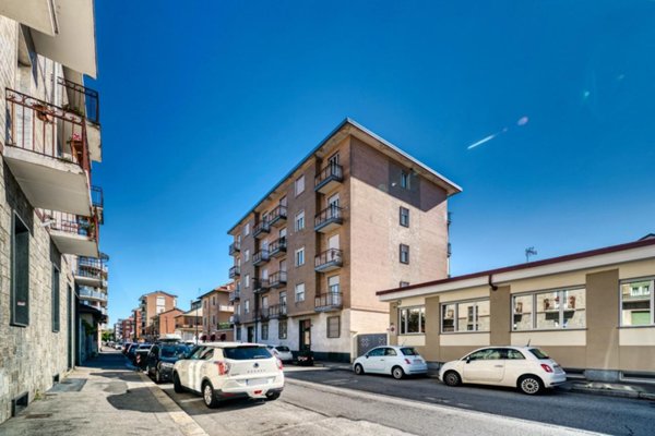 appartamento in vendita a Torino in zona Parella