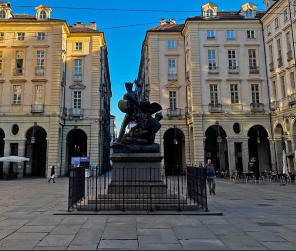 appartamento in vendita a Torino in zona Centro Storico