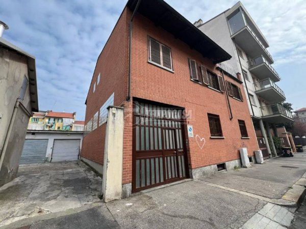 casa indipendente in vendita a Torino in zona Pozzo Strada