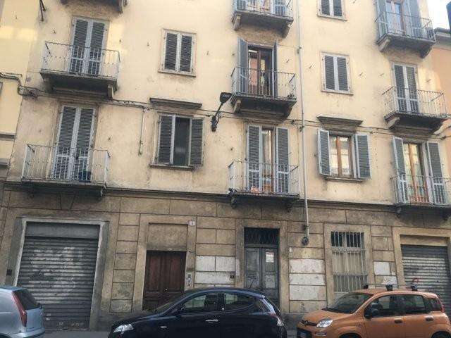 appartamento in vendita a Torino in zona Aurora