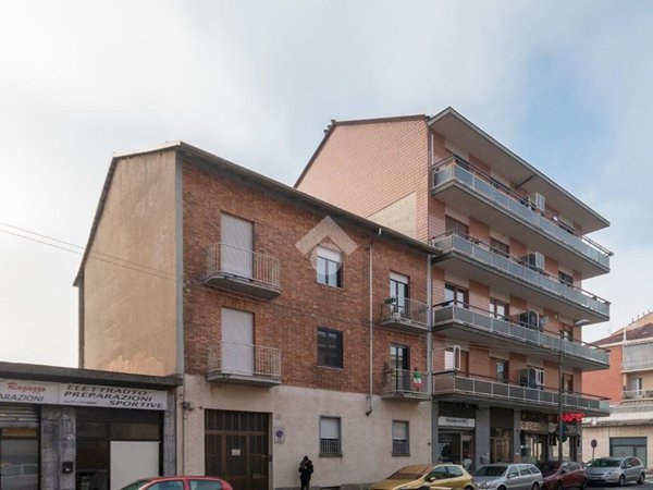 appartamento in vendita a Torino in zona Aeronautica