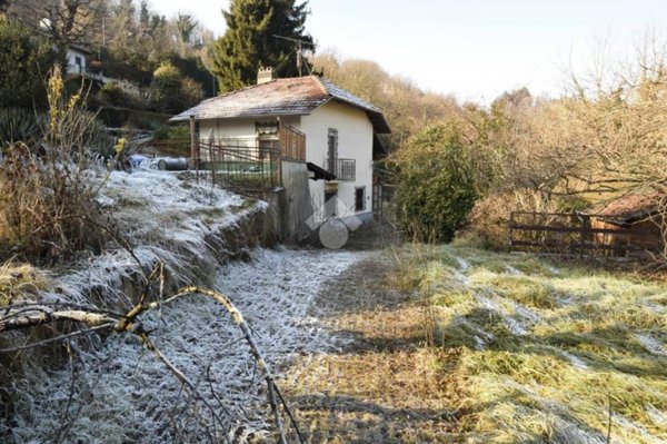 casa indipendente in vendita a Torino in zona Rosa