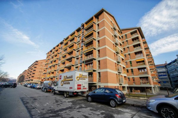 appartamento in vendita a Torino in zona Mirafiori Nord