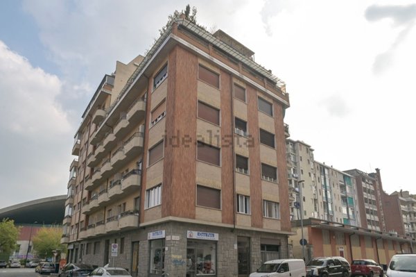 appartamento in vendita a Torino in zona Millefonti