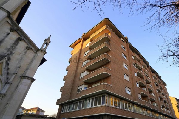 appartamento in vendita a Torino in zona Cenisia
