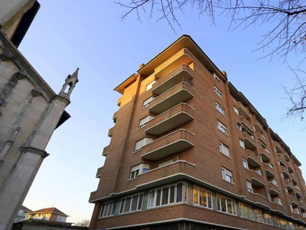 appartamento in vendita a Torino in zona Borgo San Paolo