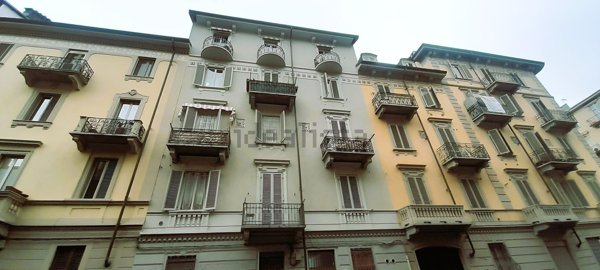 appartamento in vendita a Torino in zona Cenisia