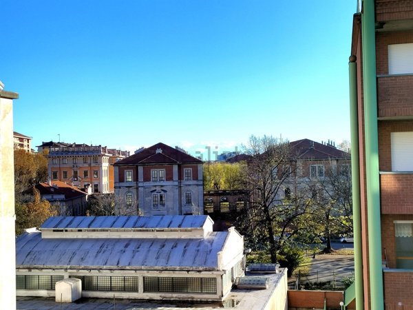 appartamento in vendita a Torino in zona Pozzo Strada