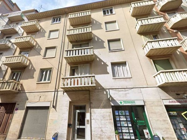 appartamento in vendita a Torino in zona Borgata Vittoria
