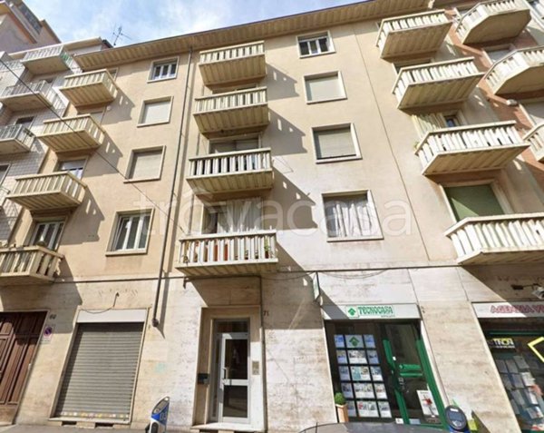 appartamento in vendita a Torino in zona Borgata Vittoria