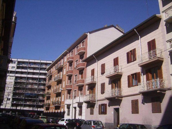 appartamento in vendita a Torino in zona Pozzo Strada