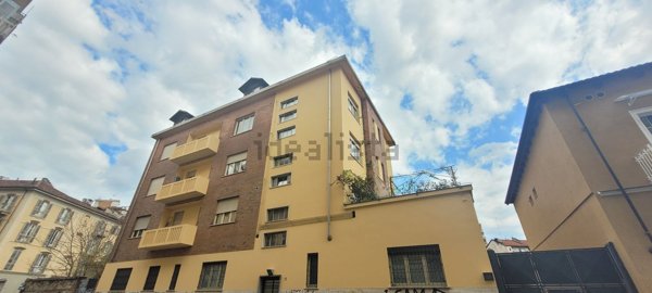 appartamento in vendita a Torino in zona Aurora