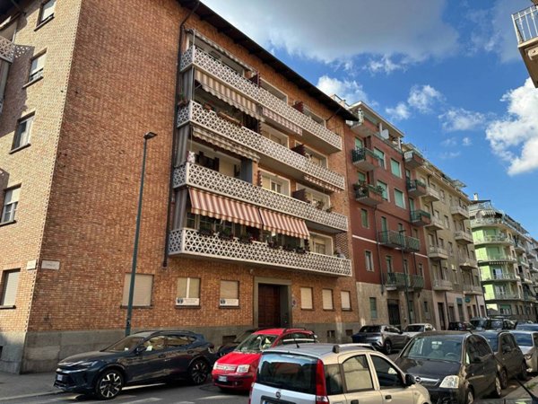 appartamento in vendita a Torino in zona Santa Rita